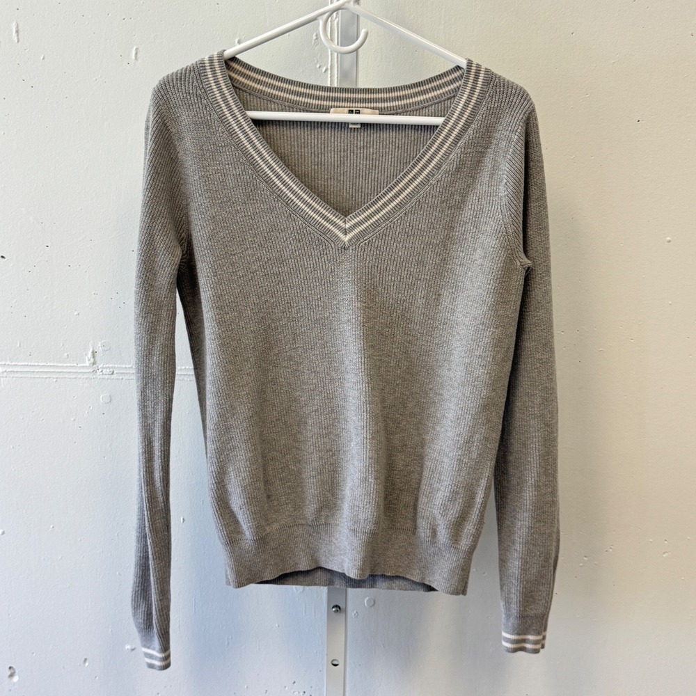 Uniqlo Cotton Cashmere Blend V-Neck Ribbed Sweater Gray Striped Trim Sm Academia